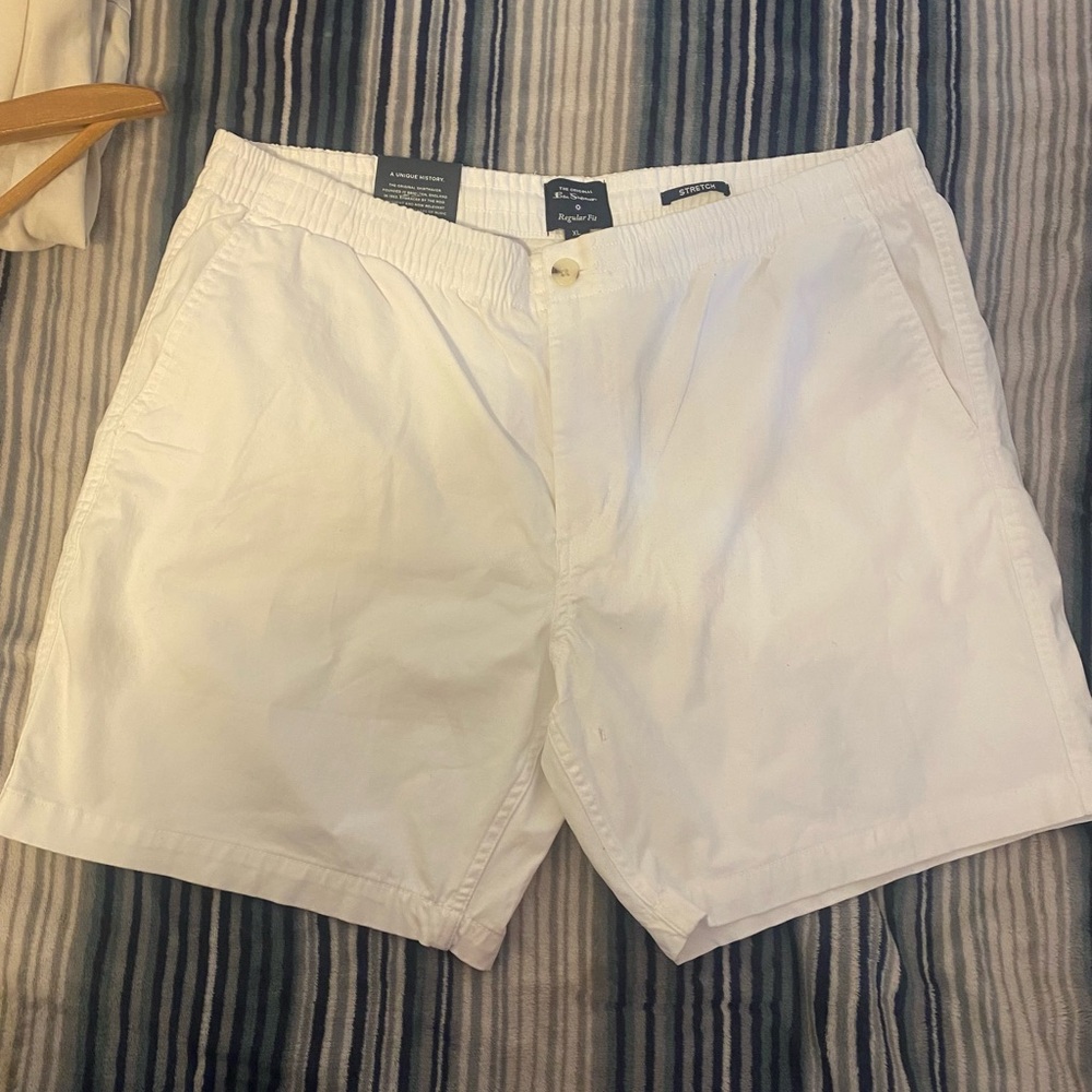 Ben Sherman White Flat Front Shorts Crisp Design